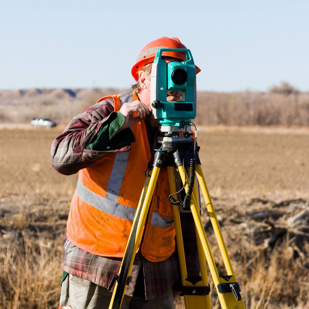 Levantamentos Topográficos e projetos
